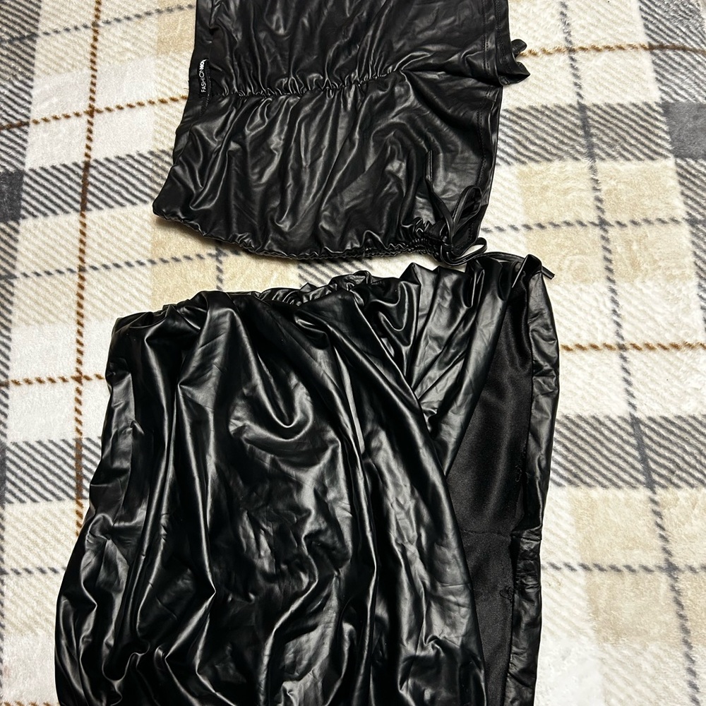 Fashion nova Black Faux Leather Skirt and fashion nova shorts